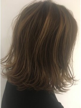 ピーディーフィノ PDfino 池袋 【PD fino 池袋】ハイライト切りっぱなしレイヤーボブ