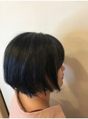 ショートボブ