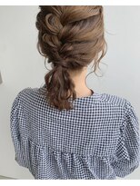 美容室 アイディー i-dee&nbsp;編み込みポニー