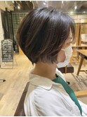 ショート ショートボブ 大人ボブ 小顔 20代 30代 アッシュ 黒髪