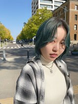 リノショアーズ 日本大通り店(RINOSHORES)&nbsp;センターパートパーマくすみグリーングレーアッシュ系maaya