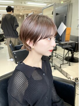 ヴェイン 渋谷(vain) マッシュショート/クールショート/シースルー/ベージュピンク