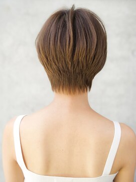 エインアンリー 表参道(AIN.ANLY.) 前髪なし大人ショート20代30代40代【AIN.表参道】川原大地