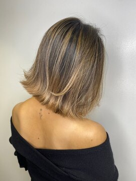 イキ 表参道(iki omotesando) モード/無造作ウェーブ/大人ガーリー[表参道駅]