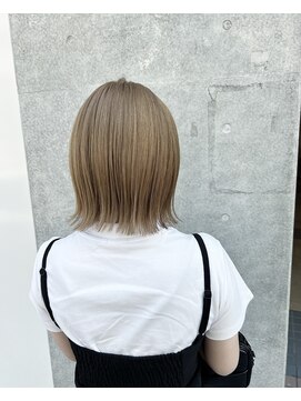 ラフィネ(Raffine) 外国人風ミルクティーベージュ