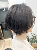 ノーベンバー(NOVEMBER) 【大人女性のクビレショート】