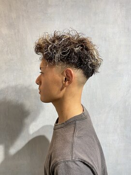 クウ(KU.) ハイライトフェードスパイラル