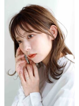 ヌビア 藤が丘(NUBIA) 透け感カラーのアレンジカール