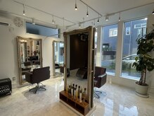 ヘアサロン シープラス(HAIRSALON C+PLUS)の雰囲気（店内画像2）