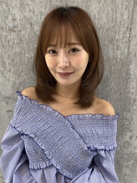 ルームバイシー 新宿(Loom. by Sea) 小顔に見えるレイヤーカット