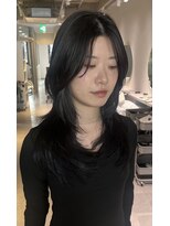 アム(amu)&nbsp;ハッシュカット/ロングレイヤー／くびれレイヤー