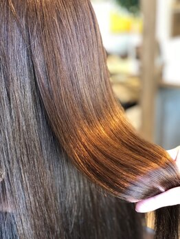 クレミア ヘアーアンドフェイス(cremia Hair×Face)の写真/【極上美しい髪へ】髪質やダメージ、理想の仕上がりに合わせて薬剤を選定◎理想の艶髪へ導きます*