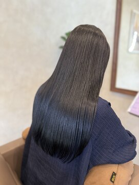 ミディアムヘア/暗めカラー/グランマッシュ/公津の杜