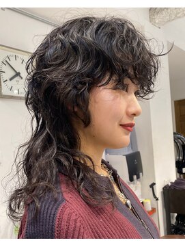 ナループロアツム(Nalu pu loa Tsum) マレットヘア/ミディアムレイヤー/グランジパーマ