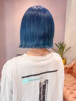 ティル(till)&nbsp;透明感が際立つブルーグレーカラーミディアム