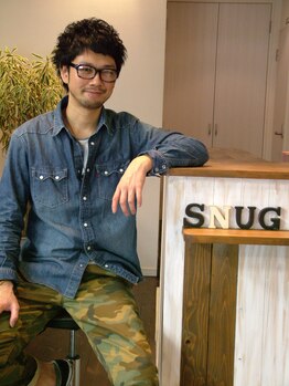 スナッグヘアデザイン(SNUG HAIR DESIGN)の写真/流れ作業ではない丁寧な施術に満足！何でも相談しやすいオーナースタイリストがご来店をお待ちしています。