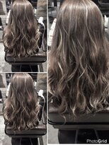 トルネード(TORNADO)&nbsp;外国人風ロング ハイライトグラデーション グレージュ　外ハネ