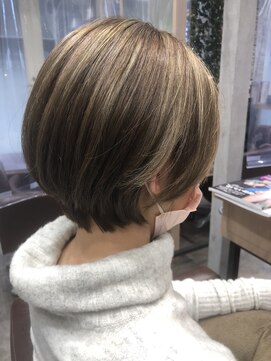 ビースリー ロア グレージュ×ショートボブ 2022.2.17