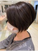 ショートボブ