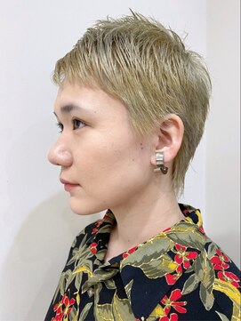 リラ(Lera) サワーグリーン×ベリショ