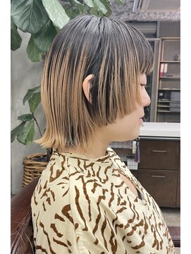 ザ デイ(THE DAY) ブリーチデザインとウルフカット