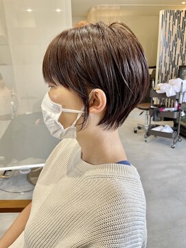 ティム(tim) 耳かけショートボブ