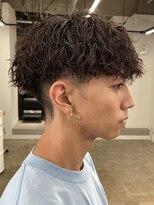 波巻きパーマメンズパーマメンズヘアツーブロックツイストパーマ