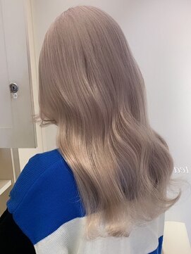 ベレーザ 渋谷(BELEZA) 3976ミルクティーアッシュ艶髪シルキーベージュハイトーンカラー