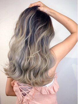 ティア 高知店(TIA) 外国人風バレイヤージュ