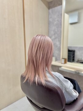 ヘアアンドメイク マオ(HAIR&MAKE MA`O) ホワイトピンク