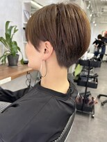 オウル(Owll)&nbsp;【Owll】石田学史刈り上げマッシュショート白髪20代30代40代