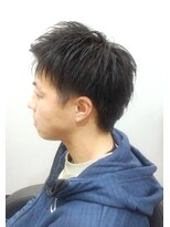 夜髪&nbsp;迷ったらコレ。サイドのみツーブロックで王道スタイル