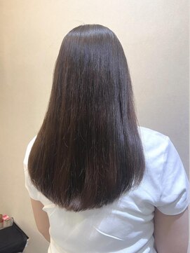 ヴィサージュプラス(VISAGE plus) 思わず触れたくなる髪へ。美髪矯正でツヤ髪体験