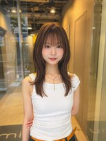 ジョエミバイアンアミ(joemi by Un ami) ハッシュカット/レイヤーカット/グレージュカラー