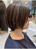 表参道白髪ぼかし顔周りレイヤーくびれショートボブアッシュ40代