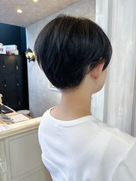 キャアリー(Caary) 福山人気20代刈り上げショート髪質改善ストレート梅雨うねり対策