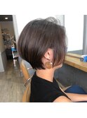 辛口過ぎない前下がりイルミナカラーボブ