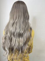 イエローコーン 金沢文庫店(YELLOW CORN)&nbsp;ミルクティーカラー ロングスタイル