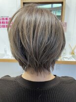 クート(ku-to)&nbsp;マッシュショート+ブリーチダブルカラー×白髪染めも人気☆