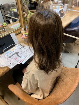 スケール(SCALE) やわらかグレージュ