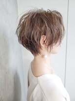 ルアーナ(LUANA)&nbsp;透明感のある、色気ショートスタイル♪