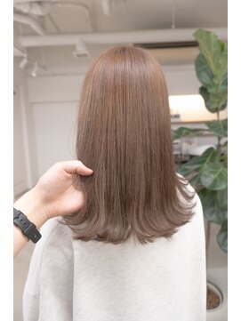 シカ(sica) ミルクティーベージュミディアム