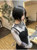 ショートボブ