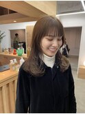 明るめグレージュ