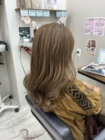 ヘアースタジオココルッチ(hair studio CoCo-Rucchi)&nbsp;シークレットハイライト×ベージュ