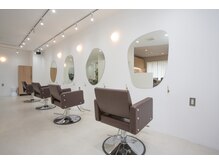 アグ ヘアー カドル 大曽根店(Agu hair cuddle)の雰囲気（ゆったり寛げる居心地の良い空間です。）