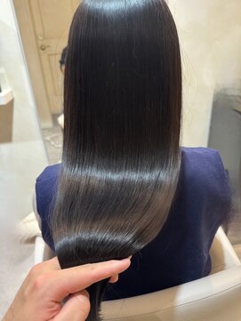 オー(Eau) 艶ロング×ダークグレージュ