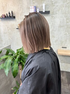 エピ(epi) 髪質改善/レイヤー/ハイライト/縮毛矯正/20代/30代/40代