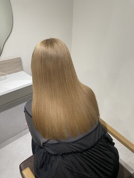 フィル(Fill) ペールベージュ