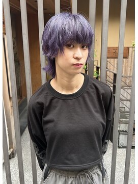 ヴィア 京都烏丸(Via) 中性ウルフ/ウルフ/ラベンダーカラー/ハイトーン/ブリーチカラー